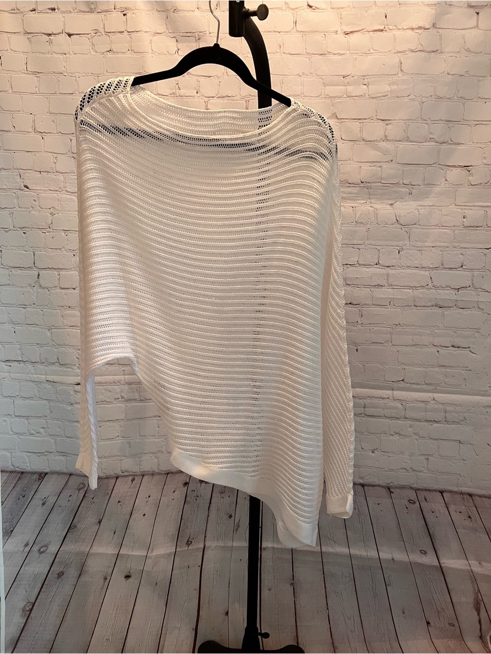 ❤️ White Open Knit Boat Neck SWEATER